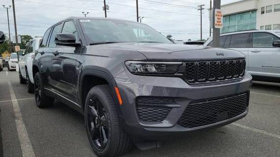 JEEP GRAND CHEROKEE 2023 1C4RJHAG2PC622798 image